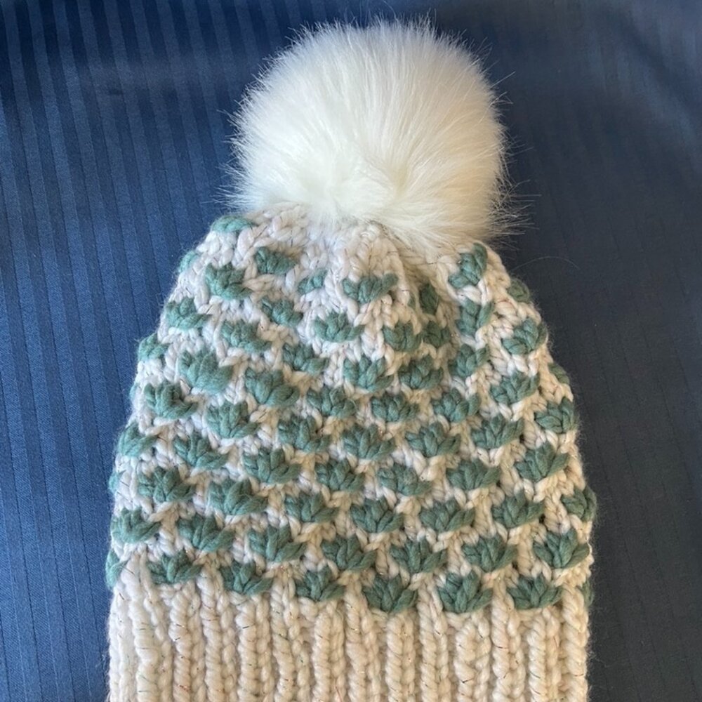 NWOT Hand Made White and Turquoise Lotus Flower Beanie/Hat - Picture 11 of 11